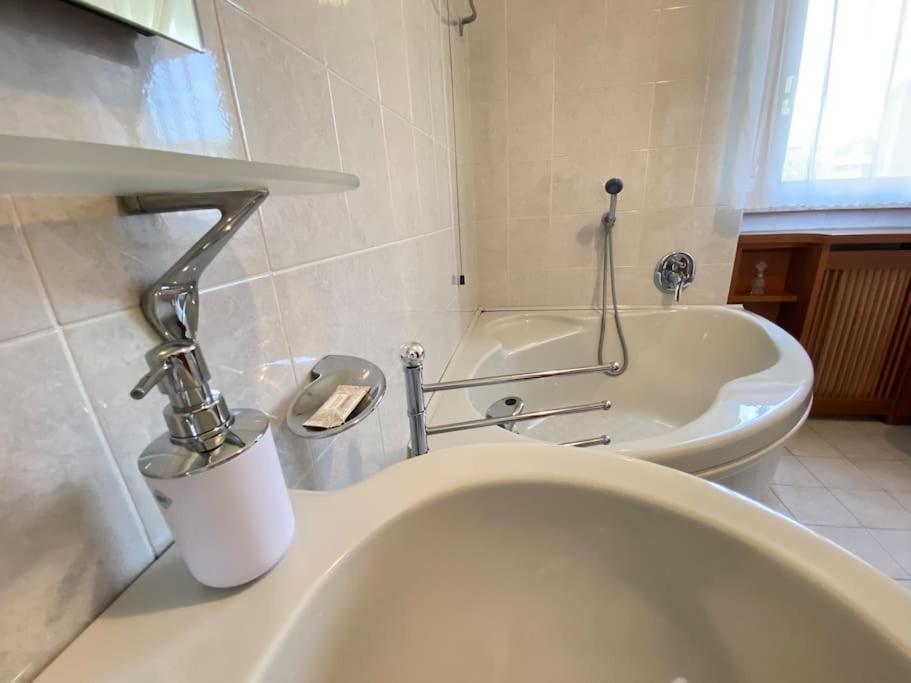 Incantevole - 15 Minuti Da Duomo + Wifi, Parking Apartment San Donato Milanese